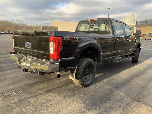 Used 2019 Ford F250 XL w/ Power Equipment Group image 18