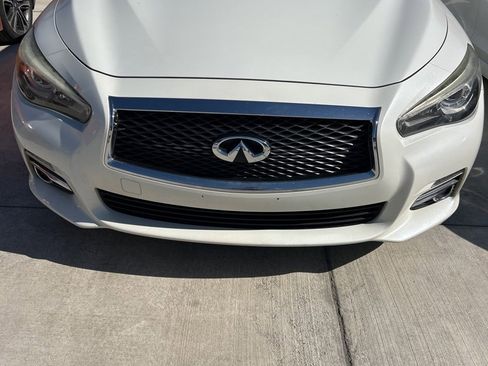 Used 2017 INFINITI Q50 Signature Edition w/ Cargo Package (L95) image 1