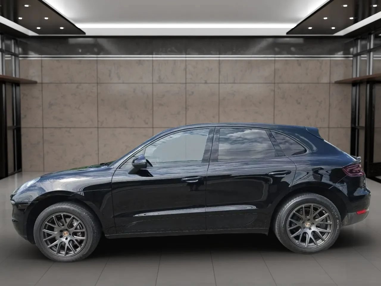Used 2017 Porsche Macan AWD/4WD image 6