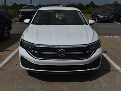 Used 2024 Volkswagen Jetta S image 2