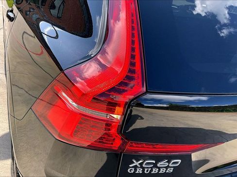 Used 2018 Volvo XC60 T6 Inscription w/ Convenience Package AWD/4WD image 31