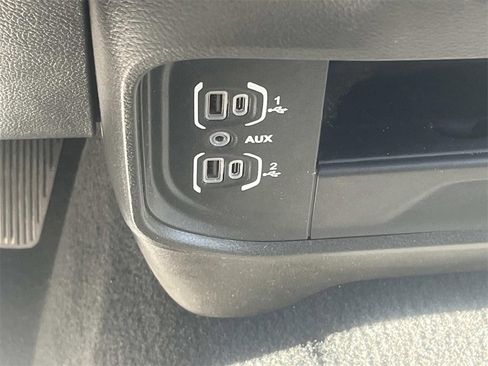 Used 2024 RAM 3500 Big Horn image 27