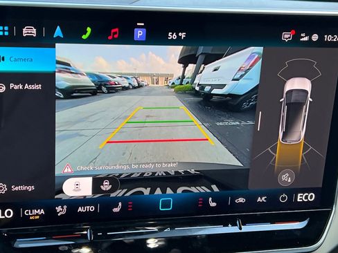 New 2025 Volkswagen ID.4 Pro image 20