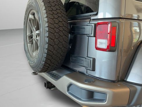 Used 2016 Jeep Wrangler Unlimited Sahara AWD/4WD image 48