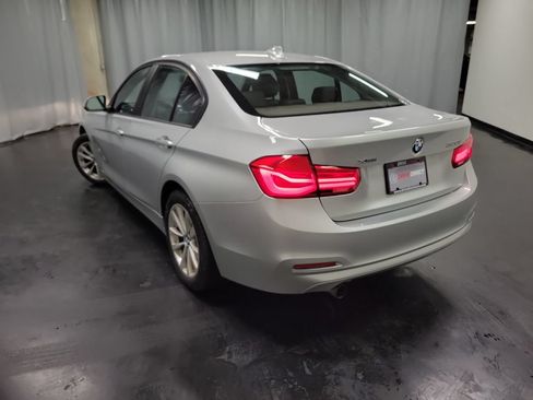 Used 2016 BMW 320i xDrive Sedan AWD/4WD image 7