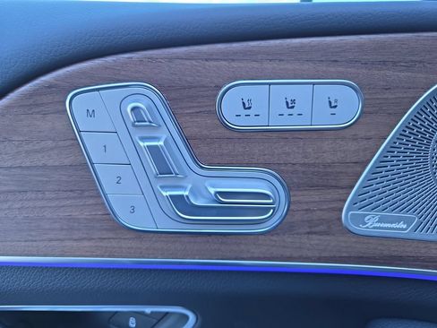 Certified 2026 Mercedes-Benz GLS 450 4MATIC image 11