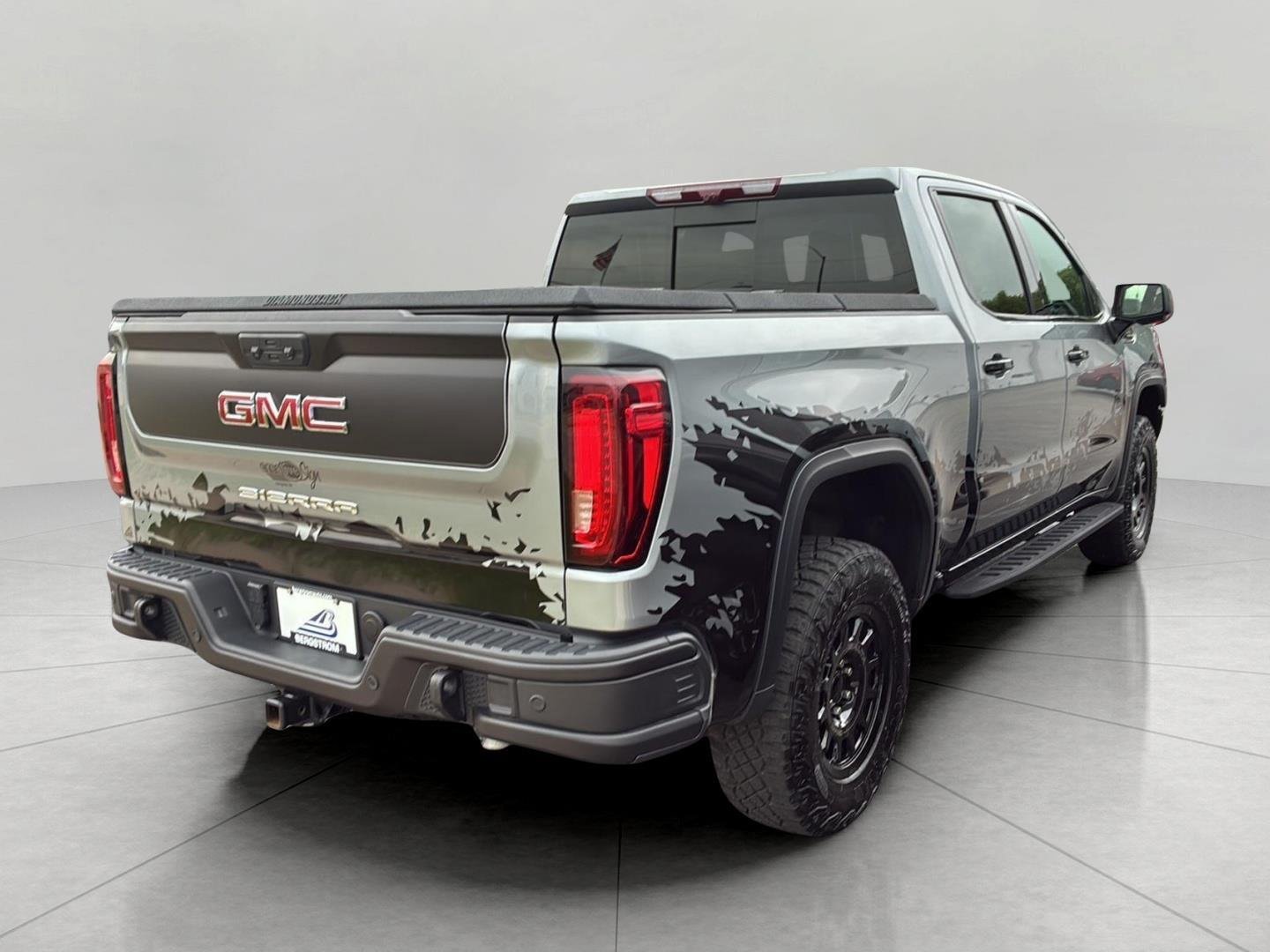 Certified 2024 GMC Sierra 1500 AT4X w/ AT4X AEV Edition AWD/4WD image 32