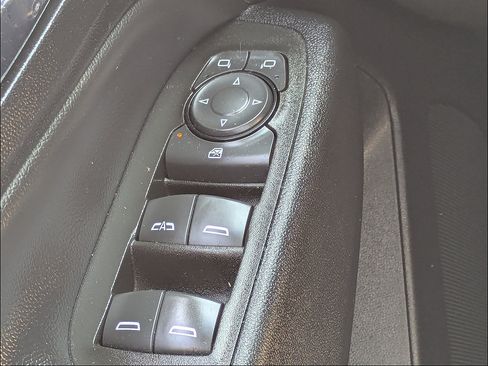 Certified 2023 Chevrolet Equinox LT FWD image 22