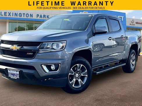 Used 2020 Chevrolet Colorado Z71 AWD/4WD image 12