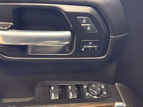Used 2021 GMC Sierra 1500 SLT w/ SLT Premium Package image 23