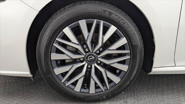 Used 2023 Nissan Altima 2.5 SV FWD image 30