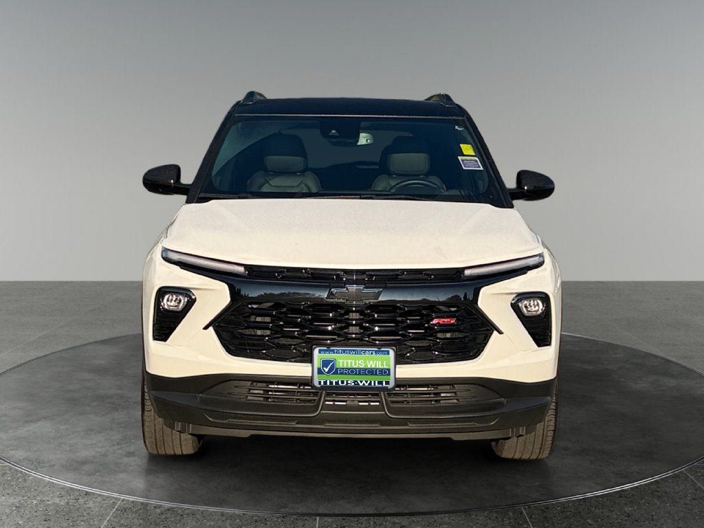 Certified 2025 Chevrolet TrailBlazer RS w/ Convenience Package AWD/4WD image 2