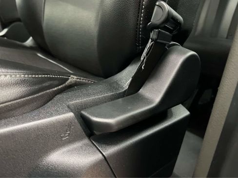 Used 2020 Ford Transit 350 XL image 17