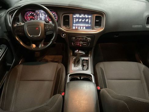 Used 2020 Dodge Charger SXT AWD/4WD image 8
