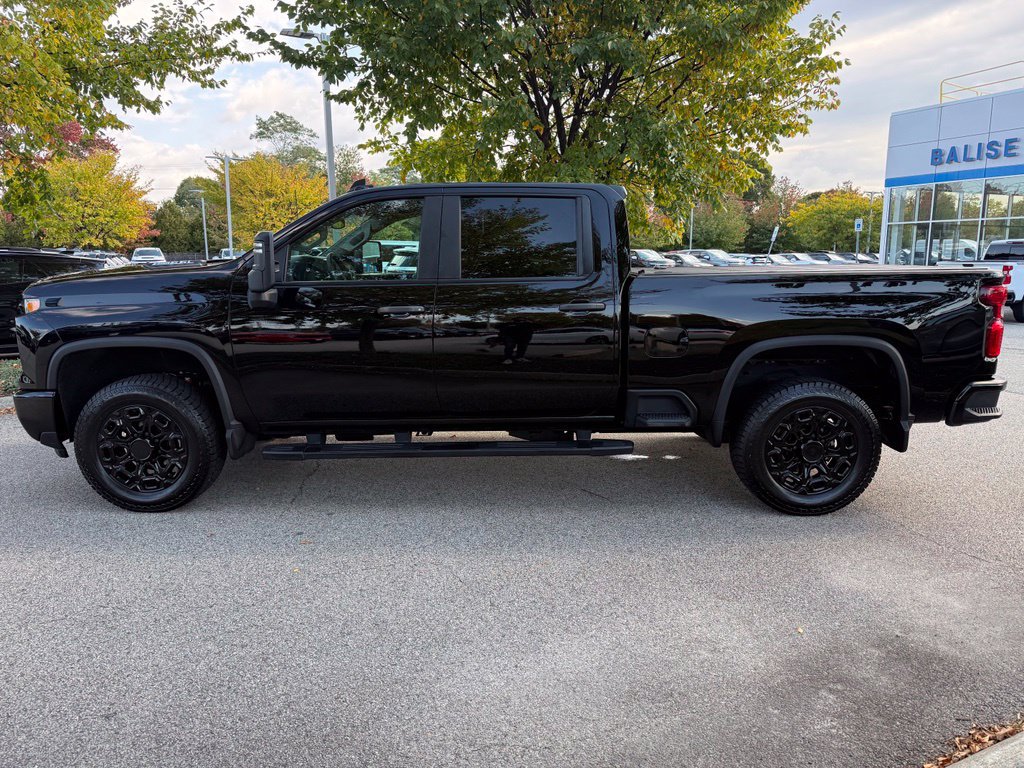 Used 2024 Chevrolet Silverado 2500 Custom w/ Custom Value Package AWD/4WD image 2