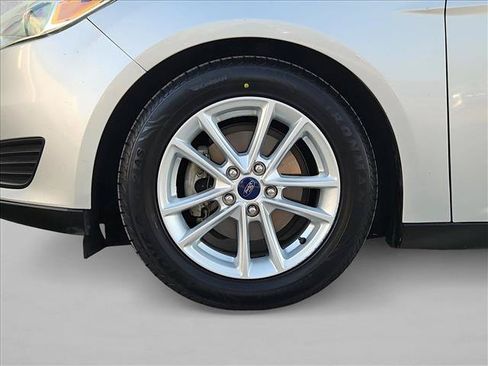Used 2016 Ford Focus SE FWD image 24