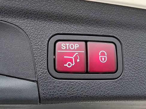 Used 2022 Mercedes-Benz GLE 350 4MATIC image 26