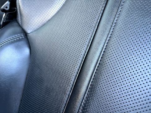 Used 2024 Jeep Wagoneer w/ Premium Group I image 6