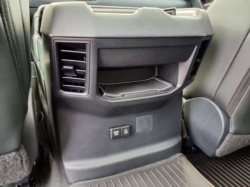 Used 2024 Toyota Tundra Limited AWD/4WD image 77