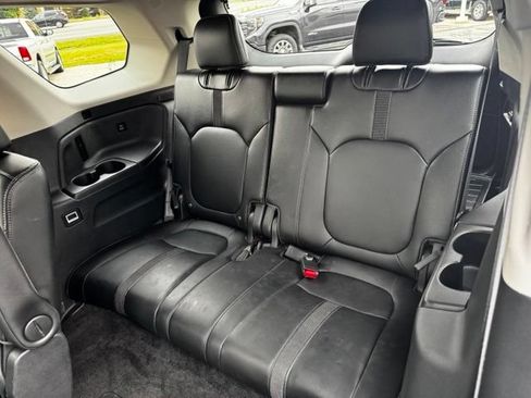 Used 2023 Honda Pilot EX-L image 12