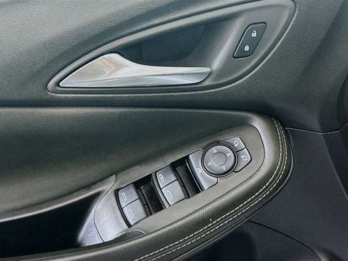 Used 2024 Buick Encore GX Preferred image 15