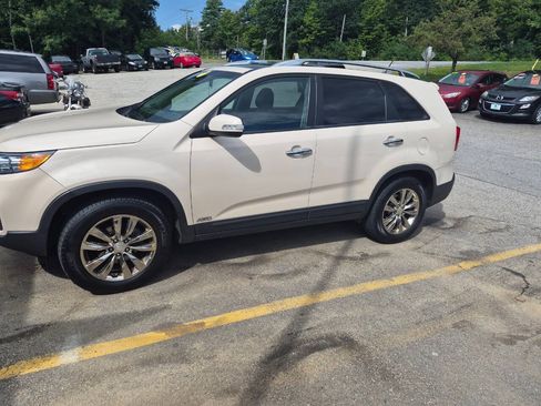 Used 2011 Kia Sorento EX w/ Premium Pkg AWD/4WD image 3
