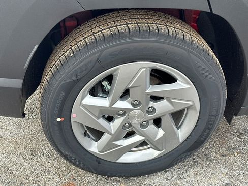 New 2026 Hyundai Kona SE FWD image 18