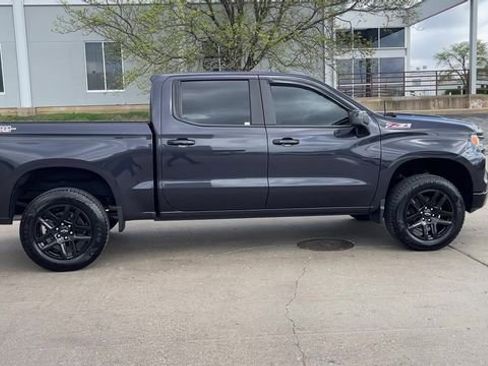 Used 2023 Chevrolet Silverado 1500 LT Trail Boss w/ Convenience Package II image 9