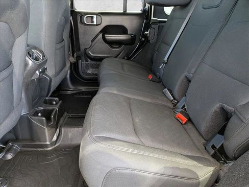 Used 2021 Jeep Wrangler Unlimited Sport AWD/4WD image 16