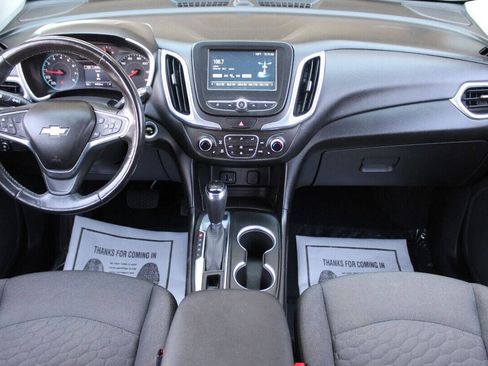 Used 2018 Chevrolet Equinox LT image 19