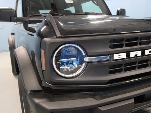 New 2026 Ford Bronco 2-Door AWD/4WD image 28