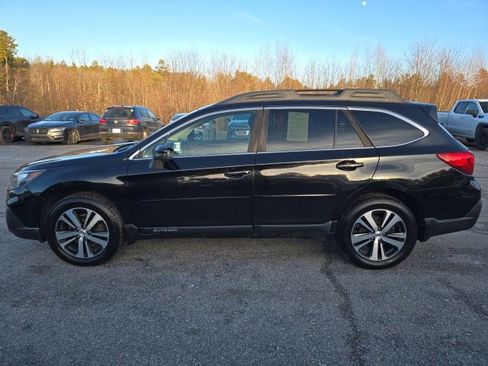 Used 2019 Subaru Outback 2.5i Limited image 2