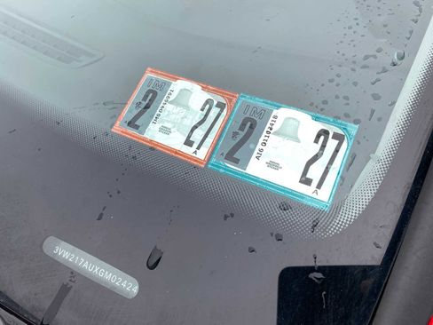 Used 2016 Volkswagen Golf S image 27