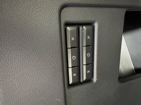 Used 2024 Lincoln Navigator L Reserve AWD/4WD image 7