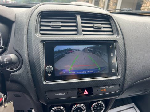 Used 2019 Mitsubishi Outlander Sport ES AWD/4WD image 16