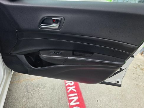 Used 2013 Acura ILX w/ Premium Package image 25