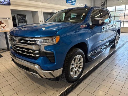 Used 2024 Chevrolet Silverado 1500 LTZ w/ LTZ Premium Package image 7