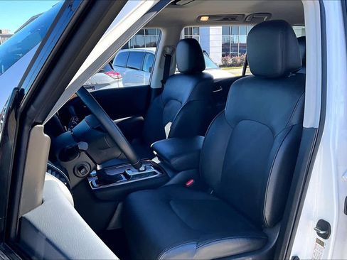 Certified 2024 Nissan Armada SL w/ Captain's Chairs Package image 7