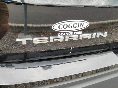 Certified 2022 GMC Terrain SLE w/ Driver Convenience Package image 23