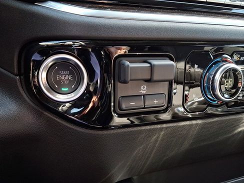 New 2026 GMC Sierra 1500 Elevation AWD/4WD image 16