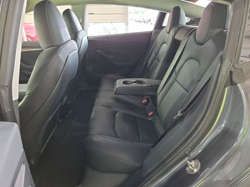 Used 2023 Tesla Model 3 Standard Range RWD image 6