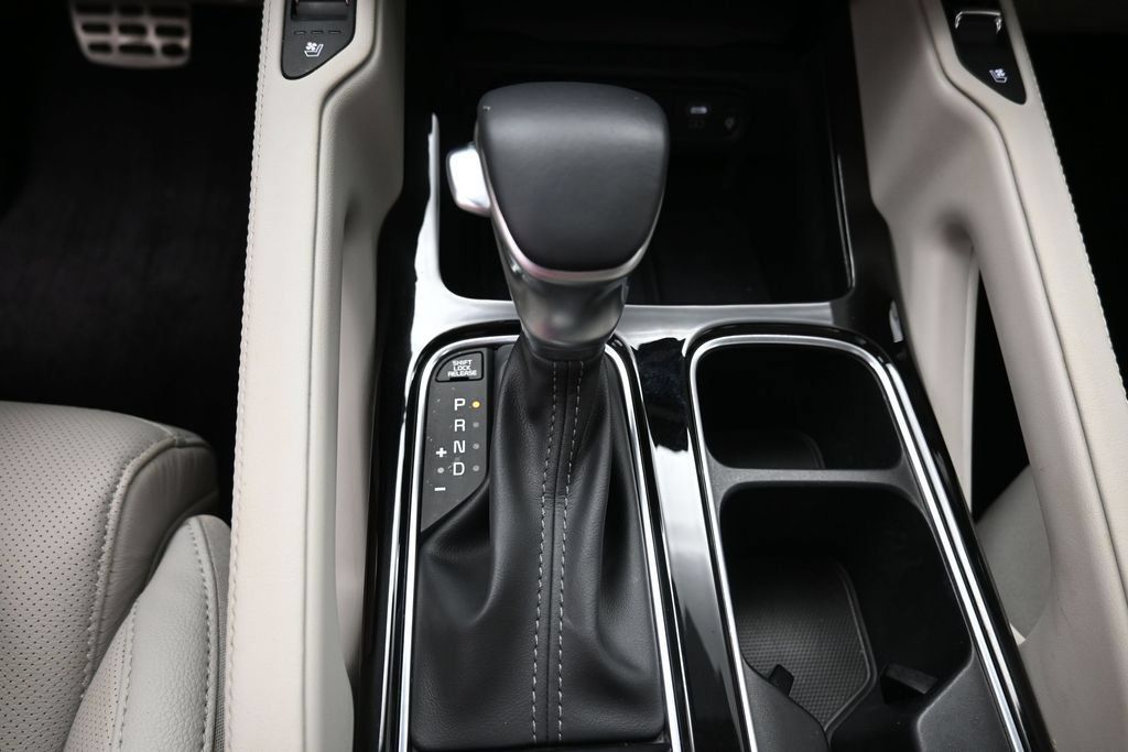 Used 2025 Kia Telluride SX w/ SX Captain's Chair Package AWD/4WD image 30