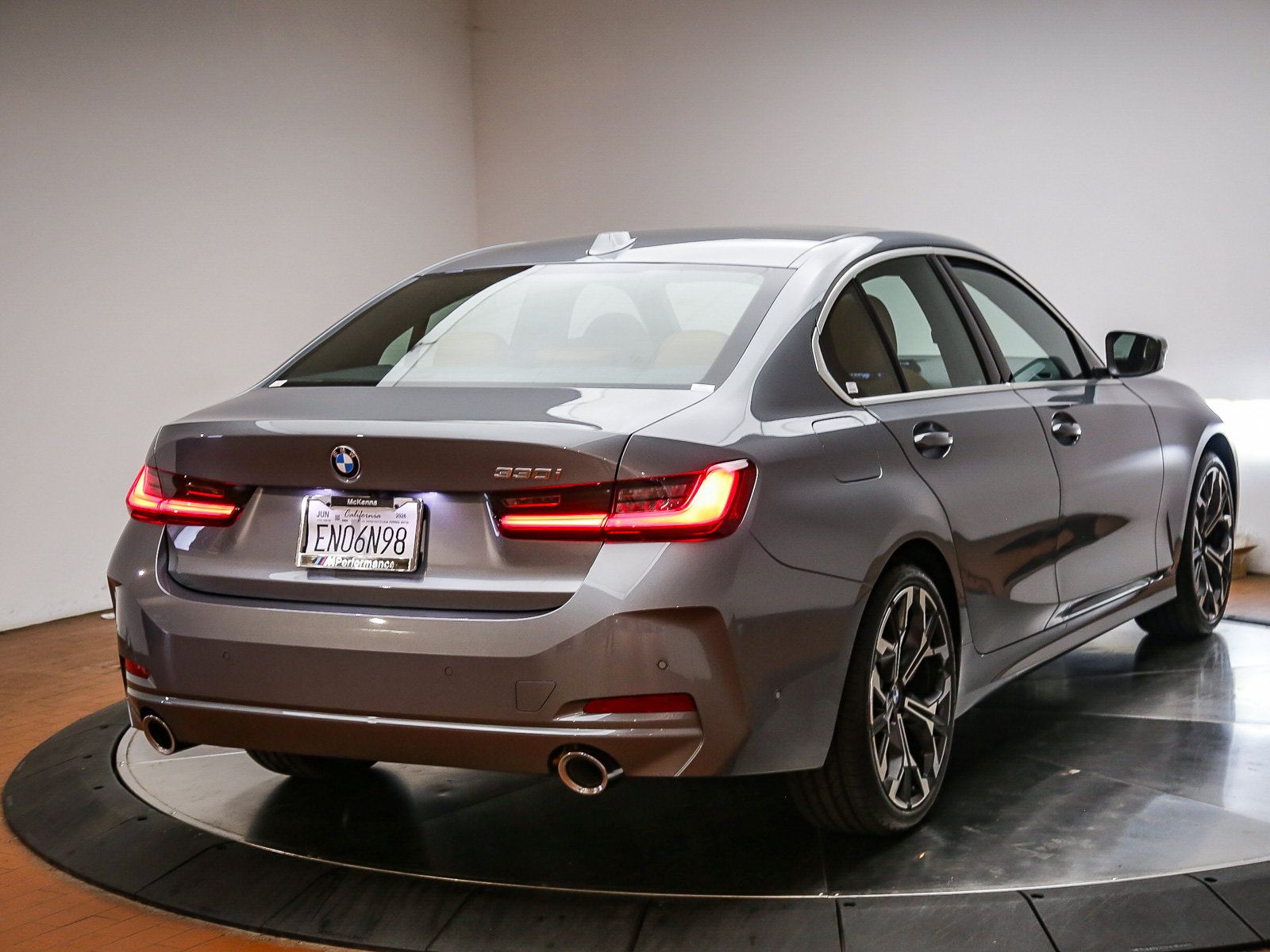 Used 2026 BMW 330i Sedan w/ Convenience Package RWD image 7