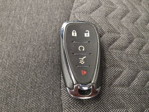 Used 2022 Chevrolet Equinox LT image 32