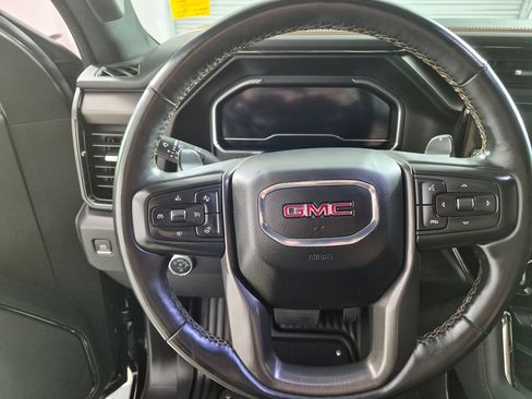 Used 2024 GMC Sierra 1500 AT4 w/ Technology Package AWD/4WD image 13