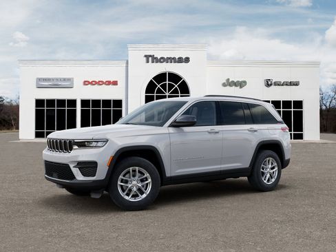 New 2026 Jeep Grand Cherokee Laredo X image 2