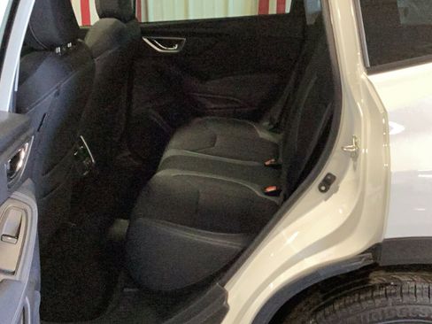 Used 2023 Subaru Forester Premium image 10