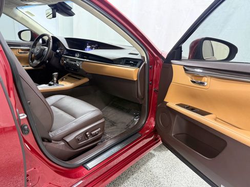 Used 2018 Lexus ES 350 ES 350 Sedan 4D image 23