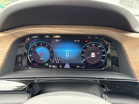 Used 2024 Volkswagen Atlas SE image 19