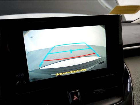 Certified 2025 Toyota Corolla LE image 20